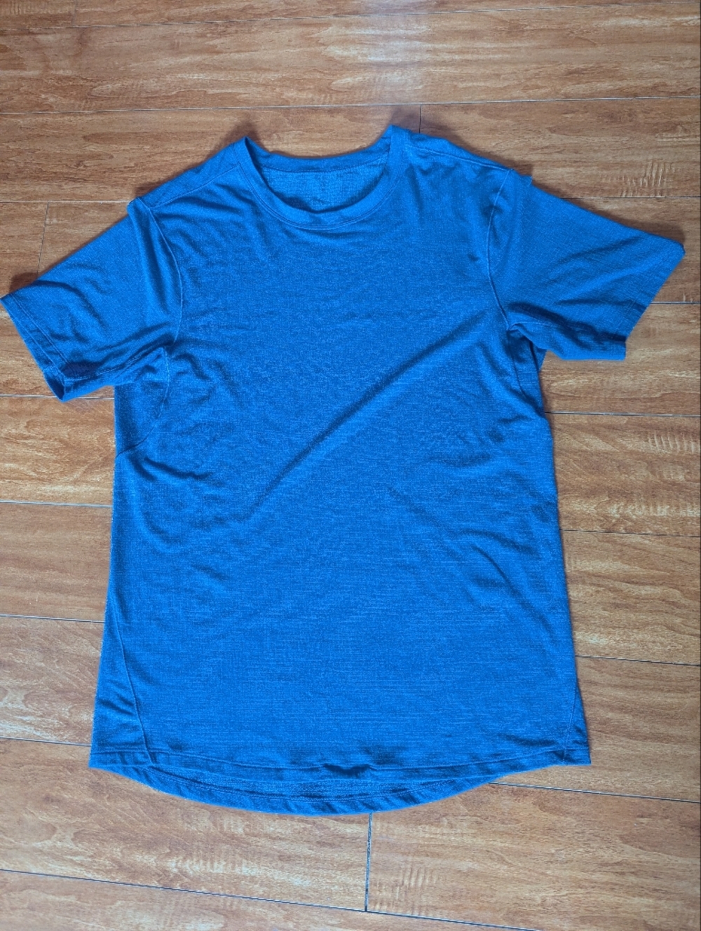 Lululemon Men's Blue Crew Neck T-Shirt